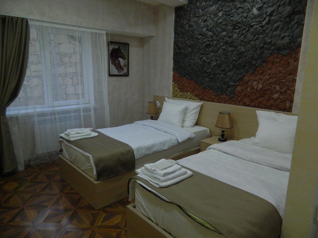 Gayane Hotel Алаверді Екстер'єр фото