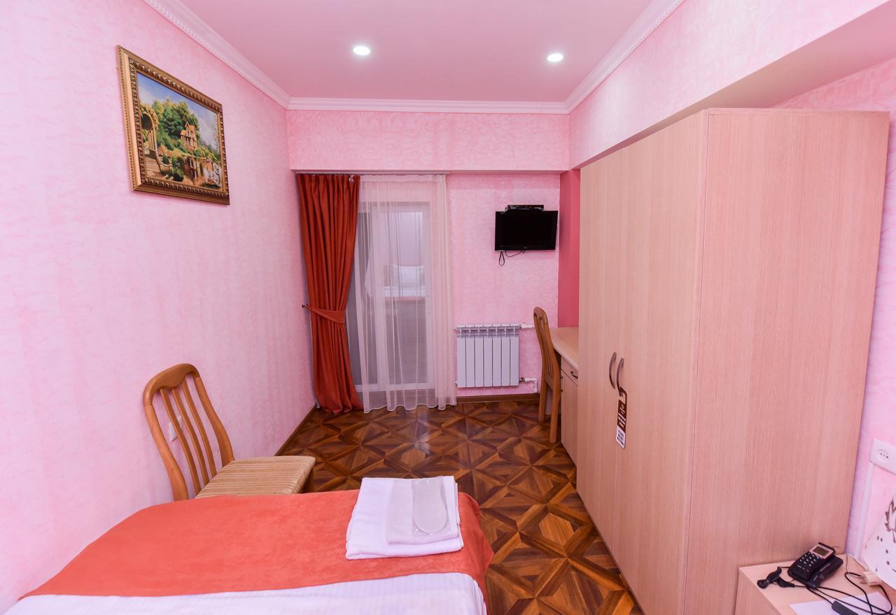 Gayane Hotel Алаверді Екстер'єр фото