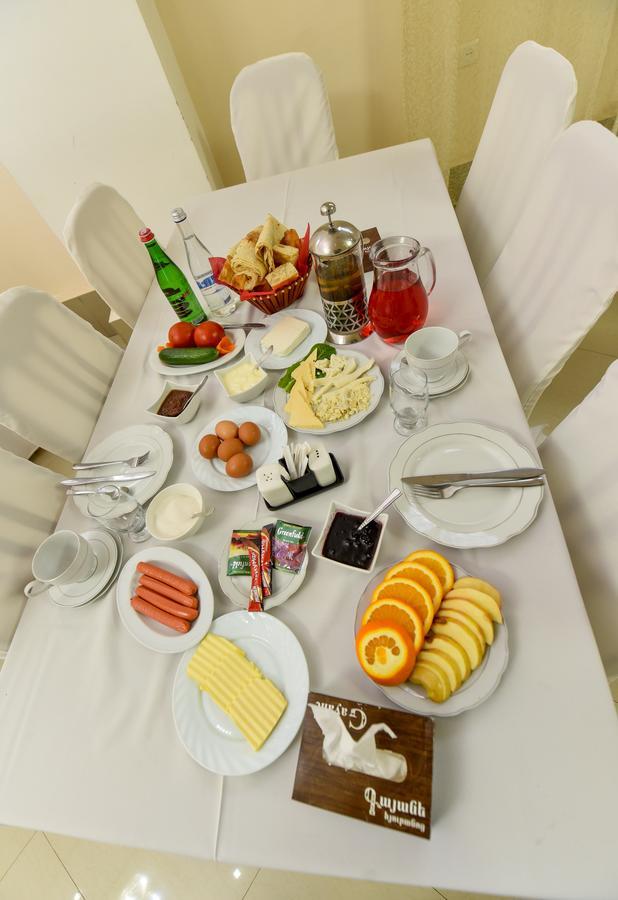 Gayane Hotel Алаверді Екстер'єр фото